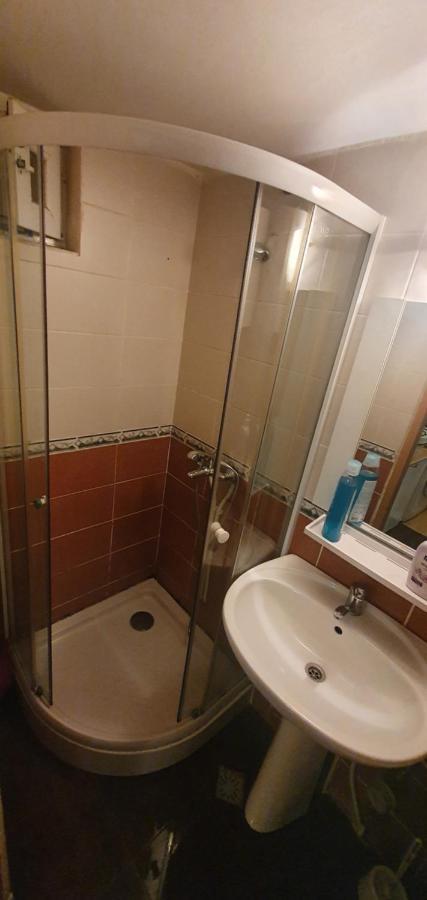 Five Studio Appartement Cluj-Napoca Buitenkant foto